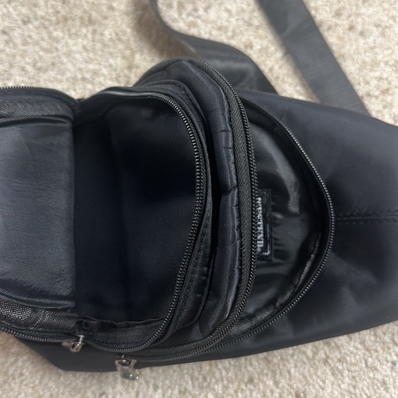 westend over the shoulder man bag - Picture 3 of 4